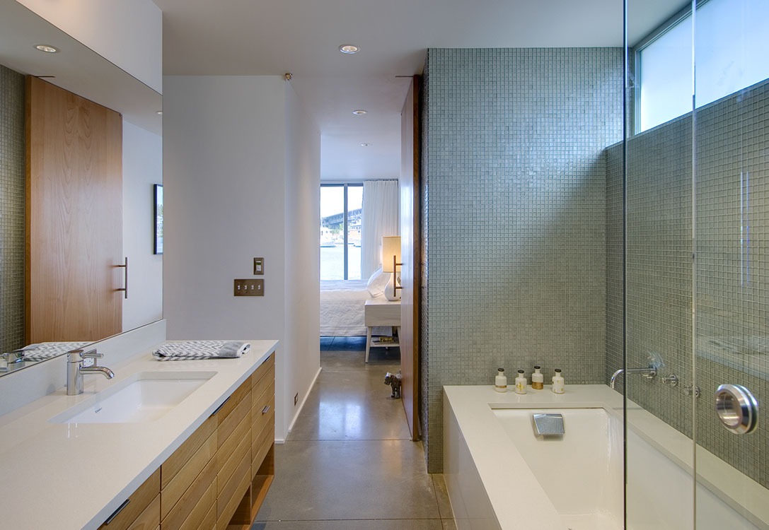 Image of Floating Home