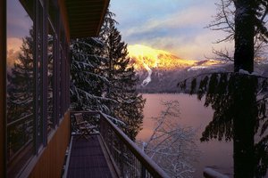 Image of Cascades Lakehouse